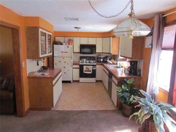 67 Beaverbrook Road Burlington, MA 01803 - Photo 8 of 15 Gallery Image 8