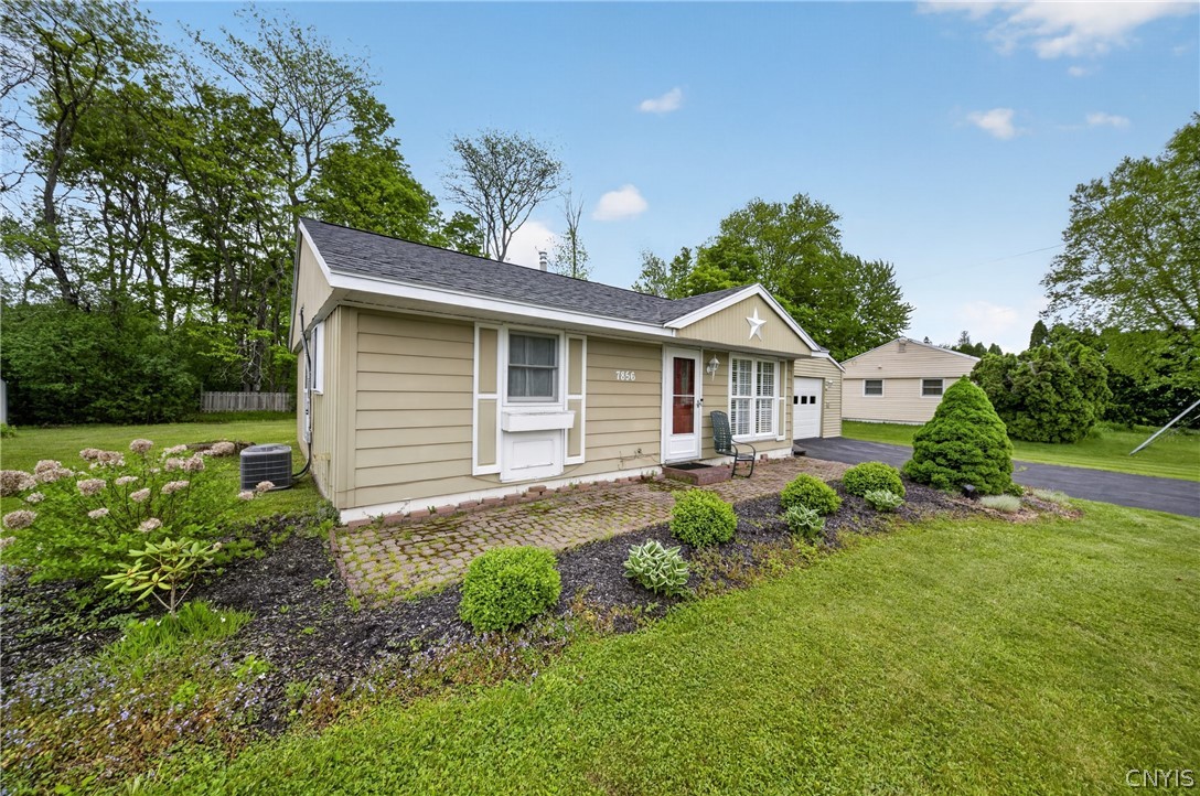 7856 Orion Path Clay, NY 13090 - Photo 4 of 24 Front left side view