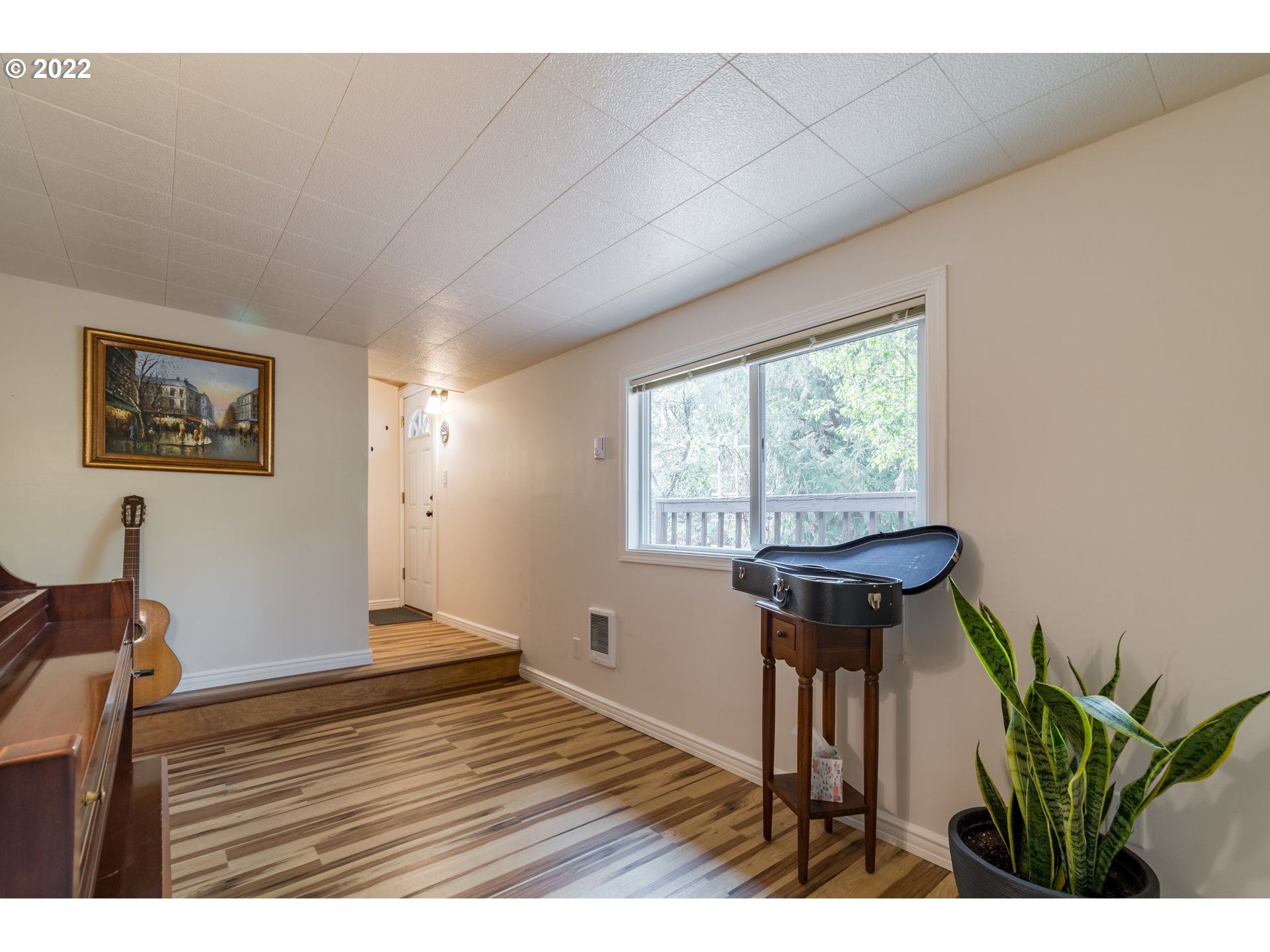86710 Bailey Hill Road Eugene, OR 97405 - Photo 22 of 32 a view of an empty room with a window
