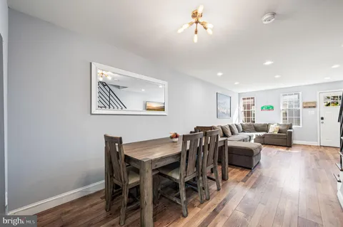 a view of a livingroom and dining room