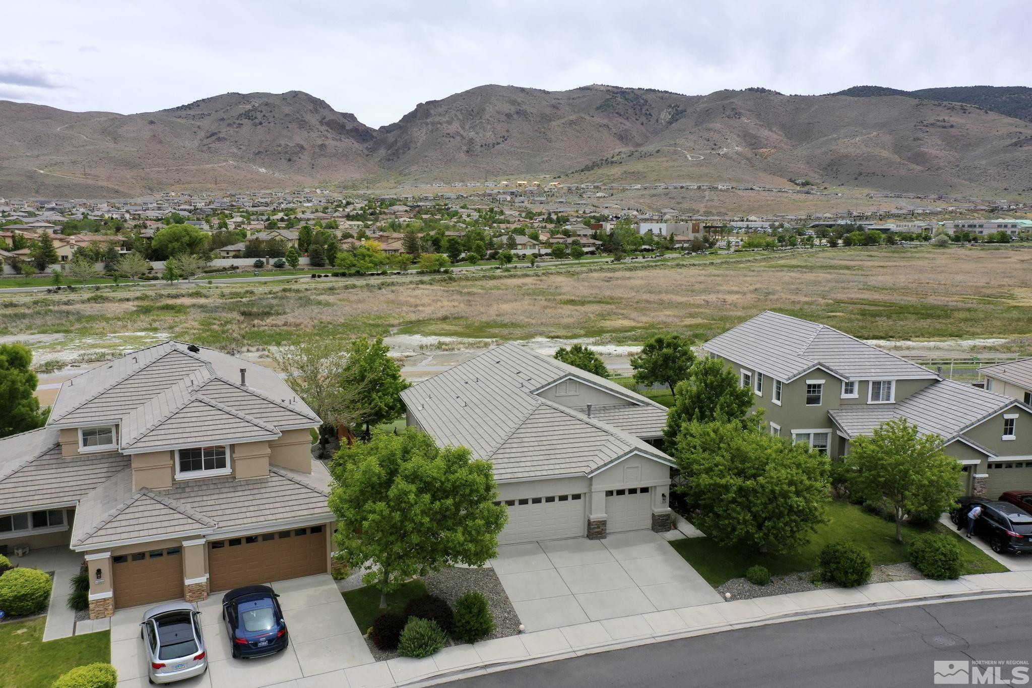 10056 Cascade Falls Drive Reno, NV 89521 - Photo 3 of 40 Photo 3