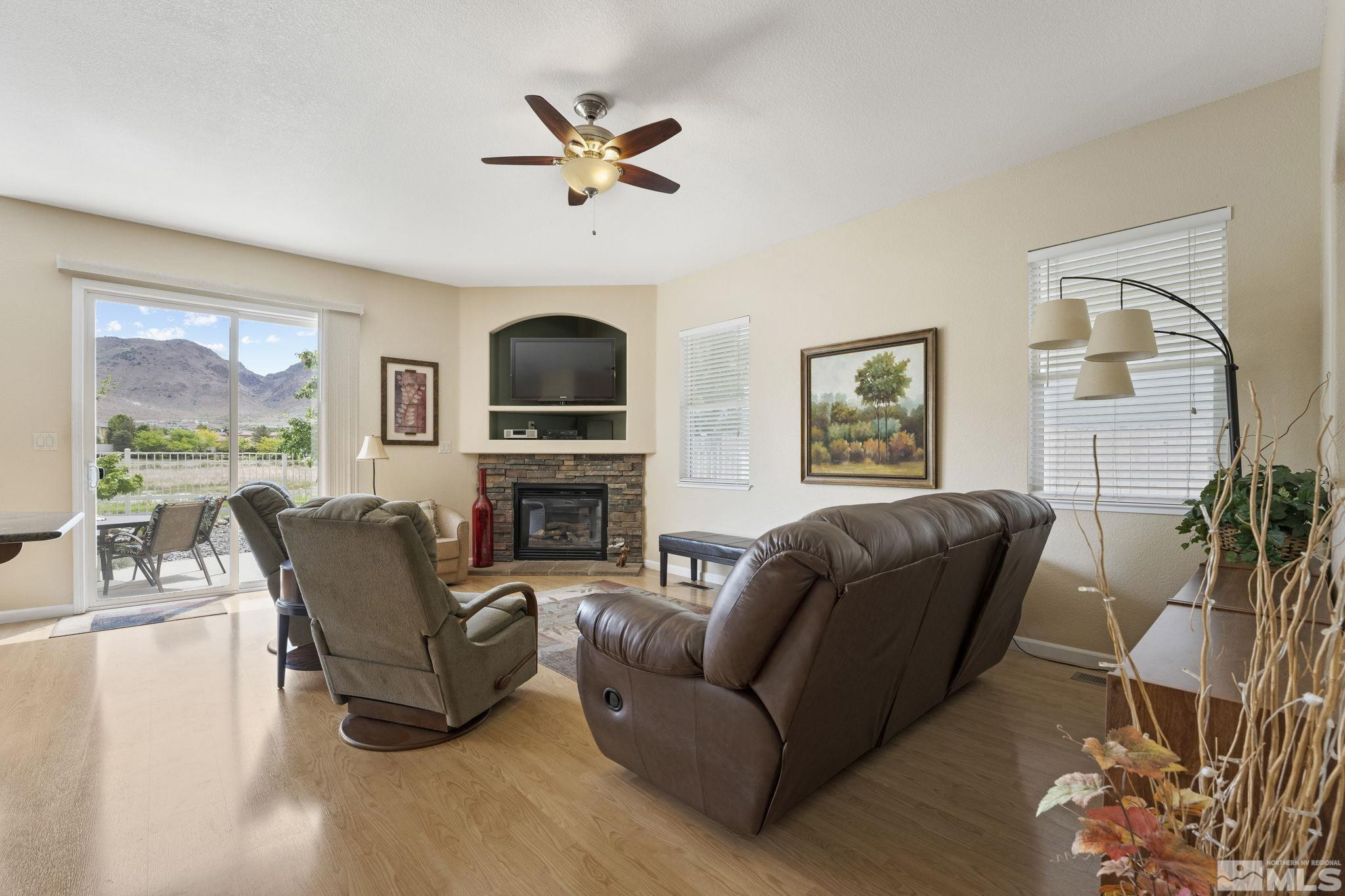 10056 Cascade Falls Drive Reno, NV 89521 - Photo 8 of 40 Photo 8