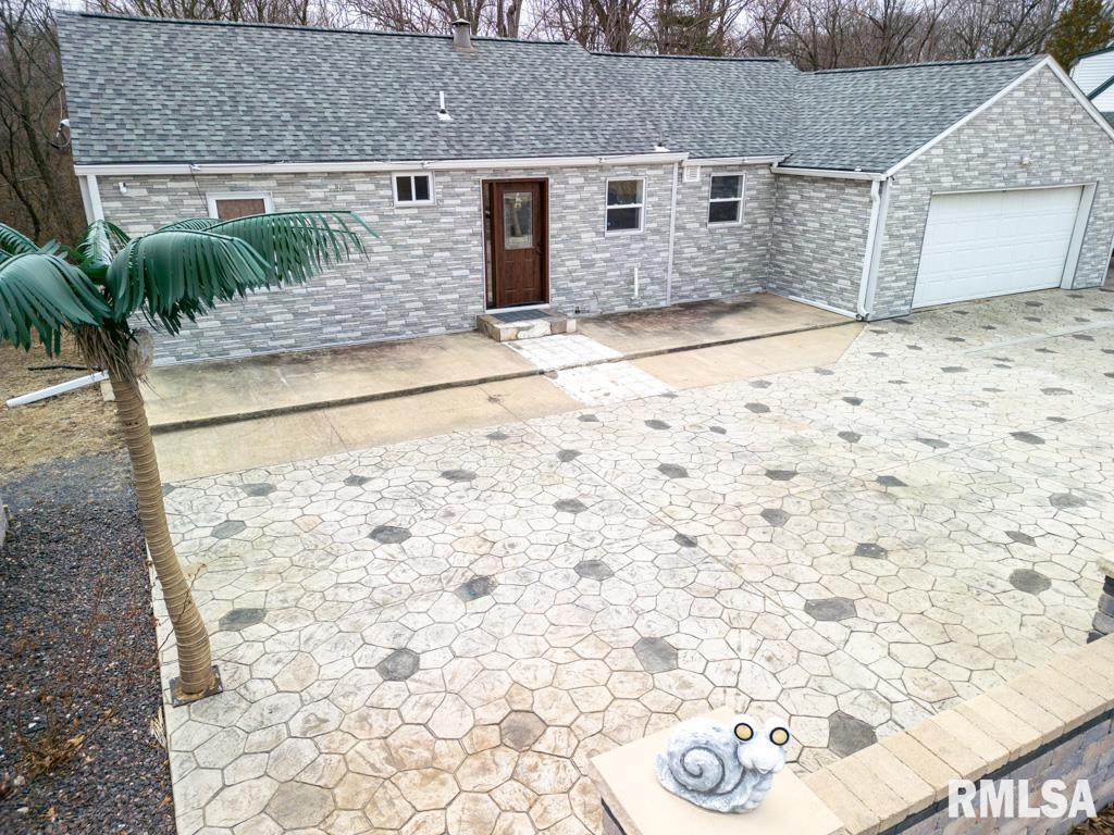 2708 Bloomington Road East Peoria, IL 61611 - Photo 8 of 47