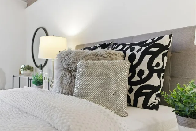 $725,000 | 278 Monroe Drive, Unit 8, Mountain View, CA 94040