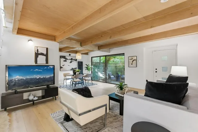 $725,000 | 278 Monroe Drive, Unit 8, Mountain View, CA 94040