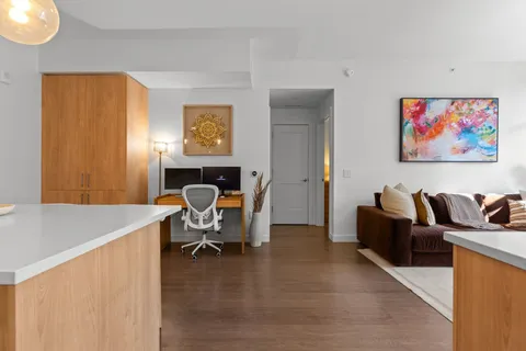 $579,998 | 1212 Demonbreun Street, Unit 1606, Nashville, TN 37203