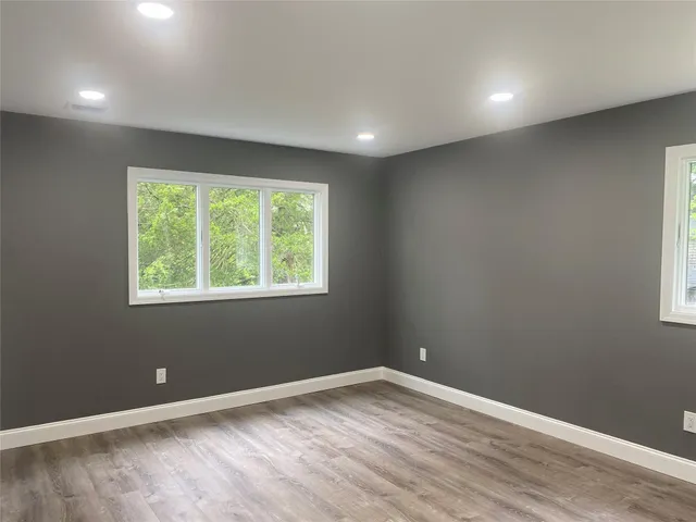 $880,000 | 95 Muncie Road, West Babylon, NY 11704