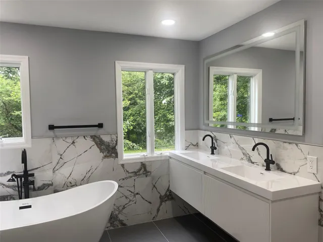 $880,000 | 95 Muncie Road, West Babylon, NY 11704