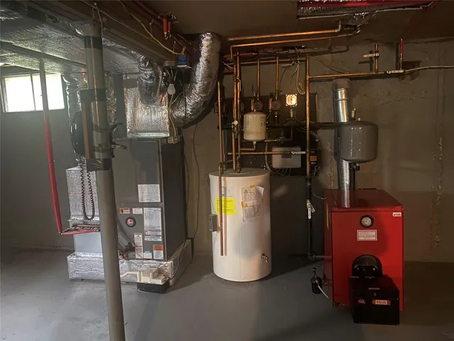 $880,000 | 95 Muncie Road, West Babylon, NY 11704