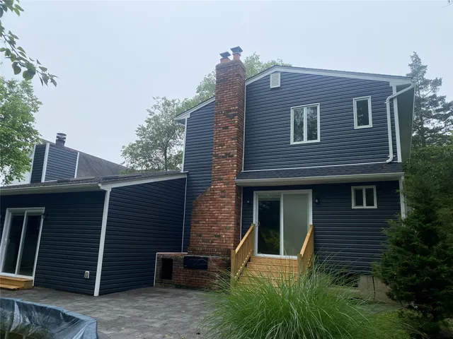 $880,000 | 95 Muncie Road, West Babylon, NY 11704