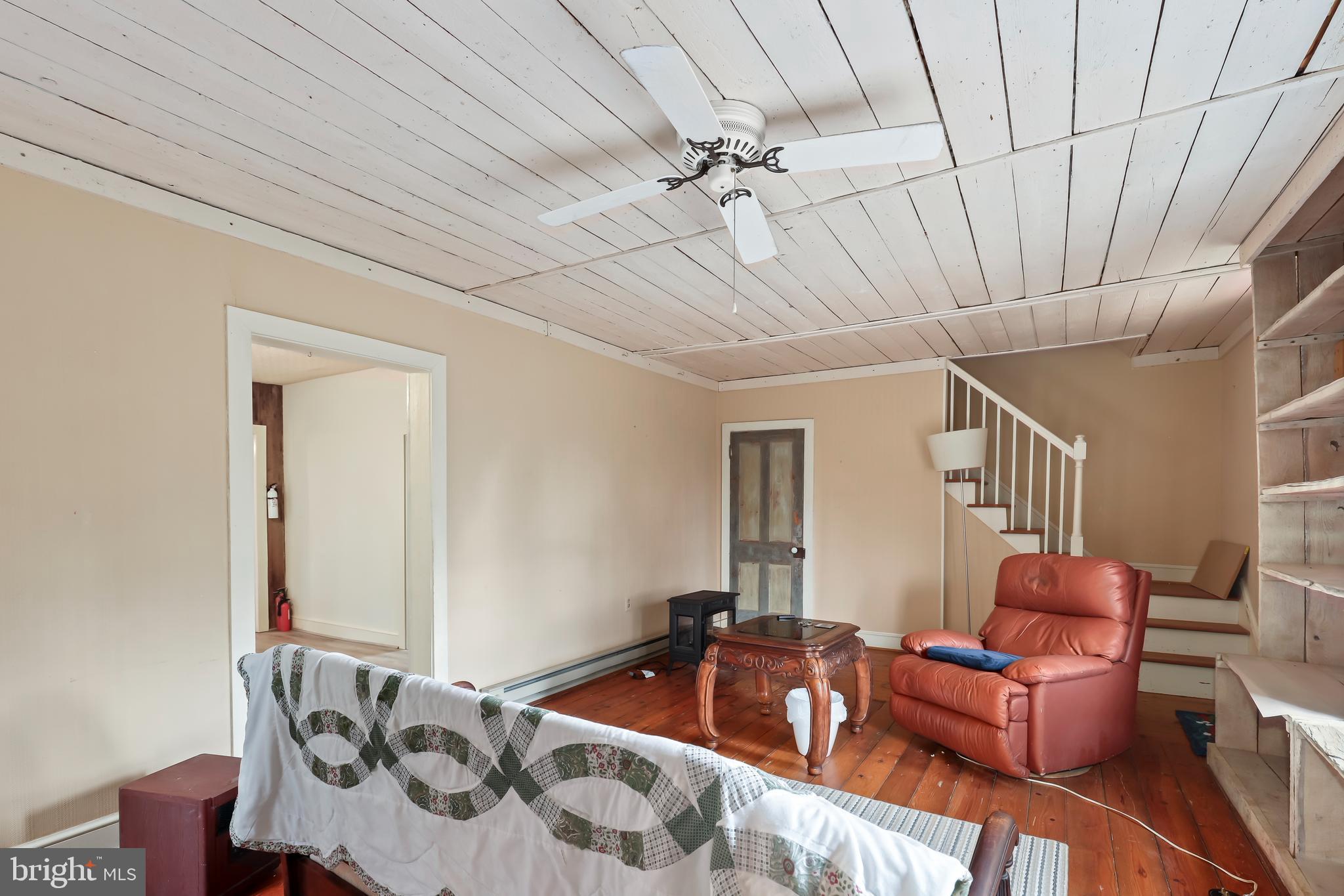 4309 Lewiston Road Bumpass, VA 23024 - Photo 10 of 50 Family room
