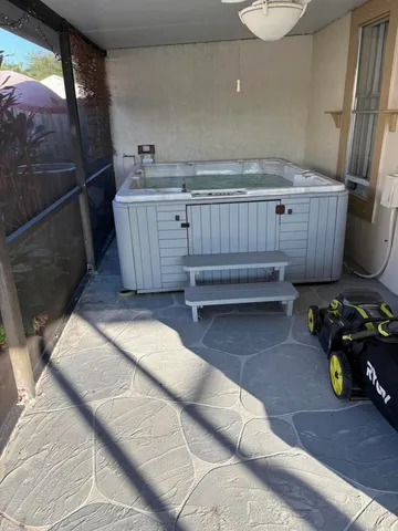 a view of utility room