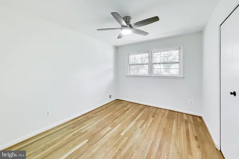$1,095,000 | 11832 Enid Drive, Potomac, MD 20854