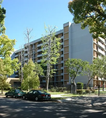 $2,100 | 440 North Madison Avenue, Pasadena, CA 91101