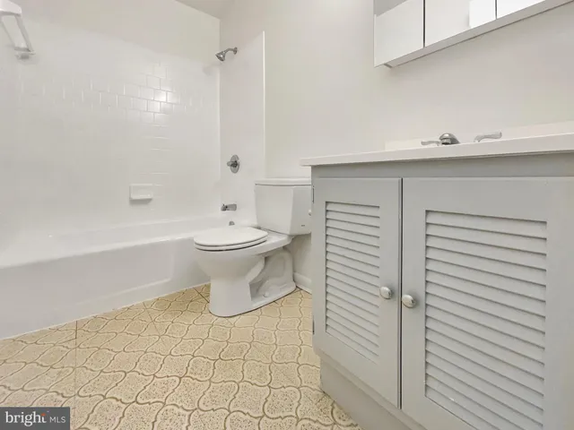 $240,000 | 10625 Provincial Drive, Unit E, Manassas, VA 20109