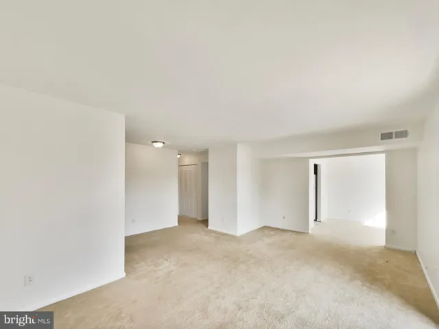 $240,000 | 10625 Provincial Drive, Unit E, Manassas, VA 20109