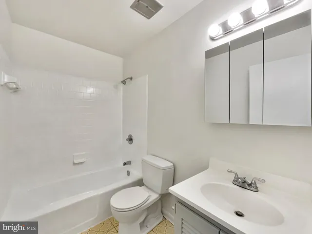 $240,000 | 10625 Provincial Drive, Unit E, Manassas, VA 20109