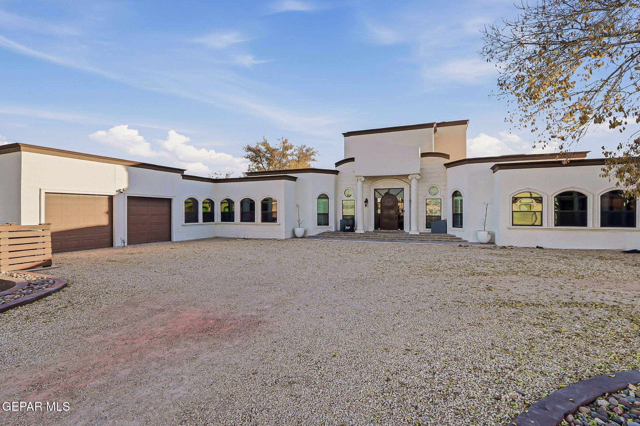 800 Smokey Ridge Court El Paso, TX 79932 - Photo 8 of 82 75-web-or-mls-IMG_6545_autoremove_112740
