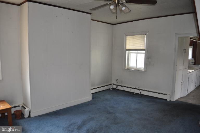 2425 Marston Road New Windsor, MD 21776 - Photo 8 of 11 Living Room