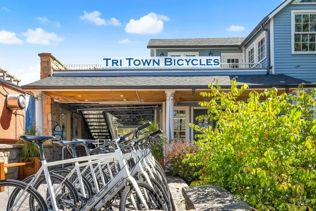 $710,000 | 2450 North Bogus Basin Road, Boise, ID 83702