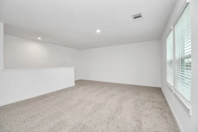 $2,800 | 5143 Sunset Oaks Drive, Fresno, TX 77545