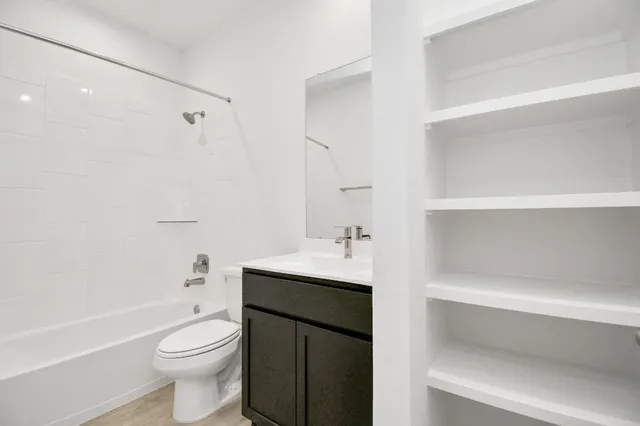 $2,800 | 5143 Sunset Oaks Drive, Fresno, TX 77545