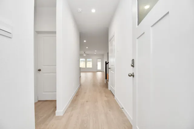 $2,800 | 5143 Sunset Oaks Drive, Fresno, TX 77545