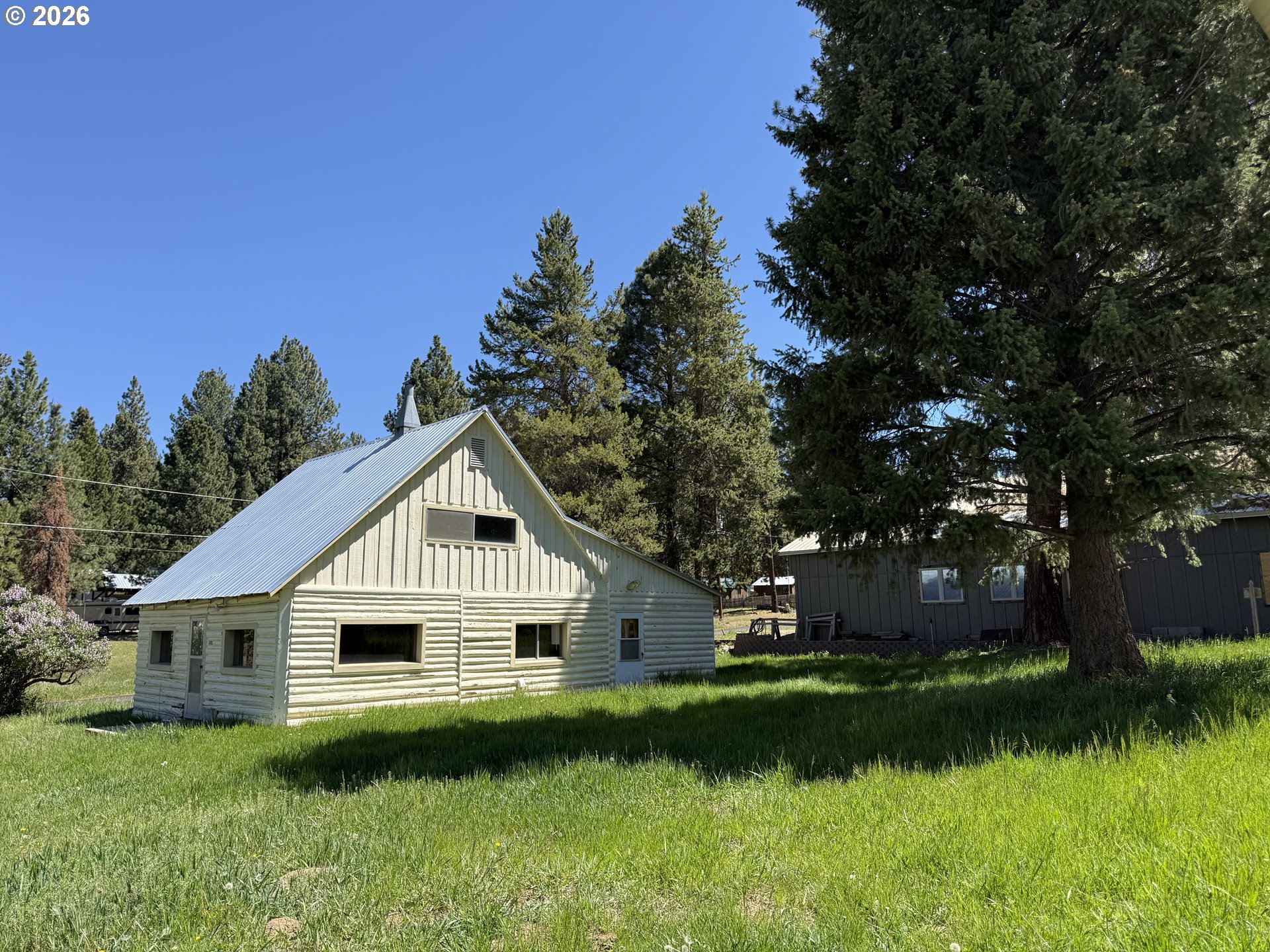 320 Bonanza Street Sumpter, OR 97877 - Photo 4 of 34 Yard