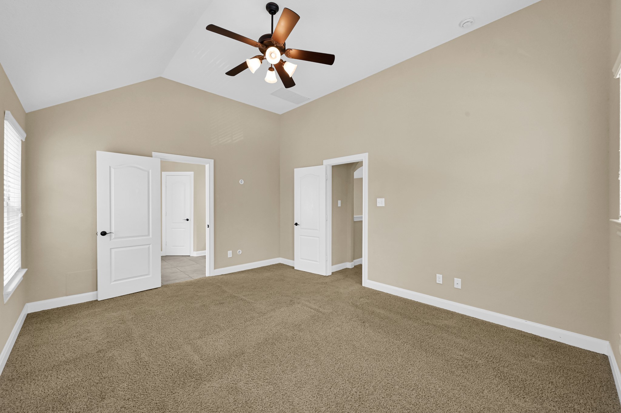 106 North Pinto Point Circle Spring, TX 77389 - Photo 17 of 39 an empty room with a ceiling fan and closet