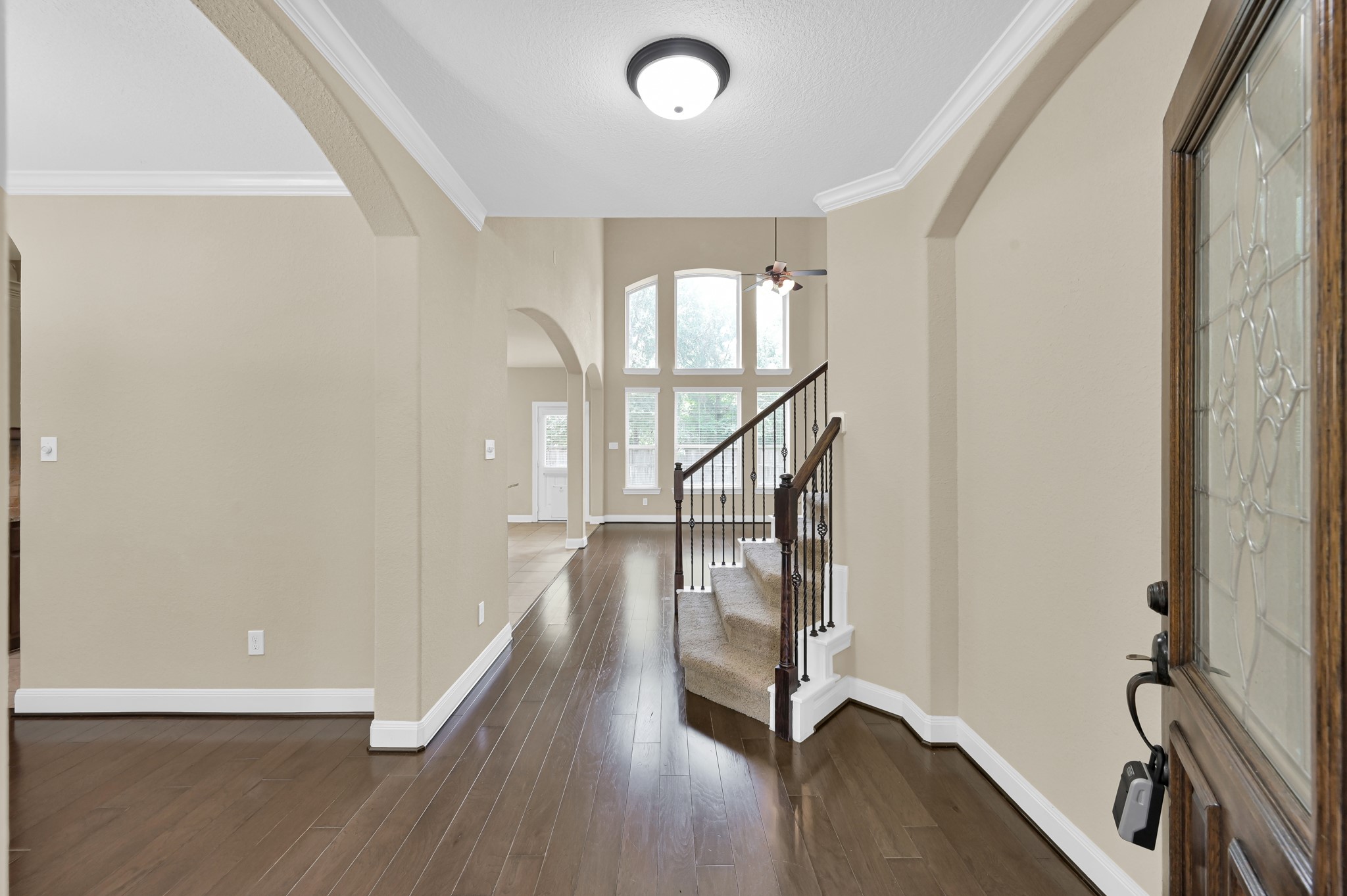 106 North Pinto Point Circle Spring, TX 77389 - Photo 3 of 39 a view of entryway with wooden floor