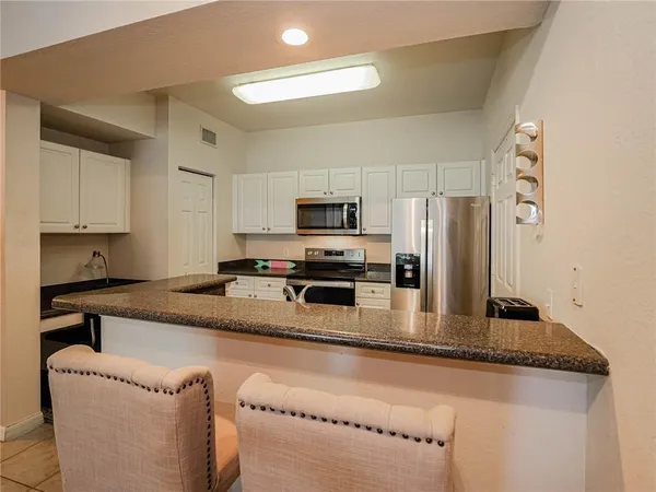 $2,000 | 2288 57th Circle, Unit 2288, Vero Beach, FL 32966
