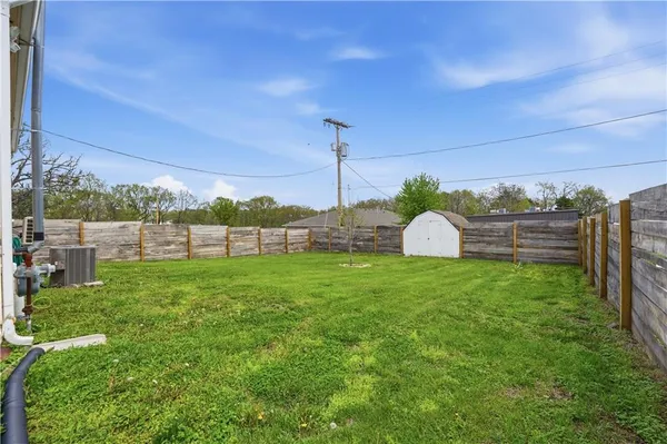 $225,000 | 3 North Mulberry Terrace, Louisburg, KS 66053
