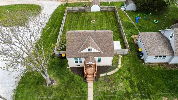 $225,000 | 3 North Mulberry Terrace, Louisburg, KS 66053
