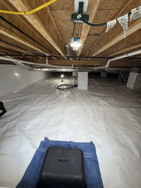 745 Alman Cemetery Road Paris, TN 38242 - Photo 27 of 31 a view of a room with wooden floor
