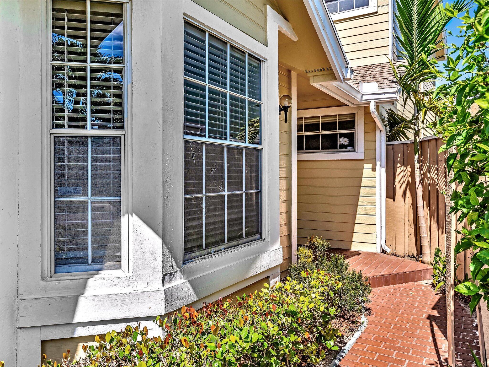 5091 Coronado Ridge Boca Raton, FL 33431 - Photo 6 of 52 Walkway to Entrance