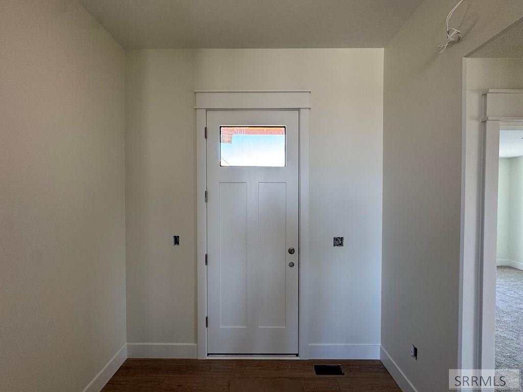 4925 Pierce Avenue Chubbuck, ID 83202 - Photo 4 of 18