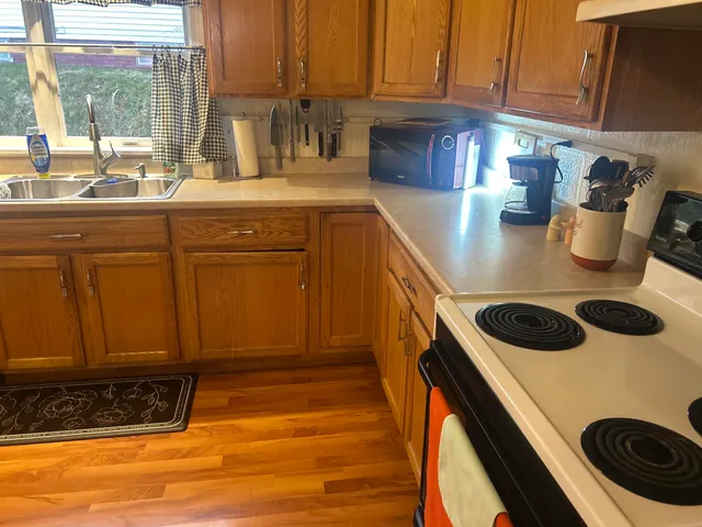 $195,000 | 11 Oak Street, Livermore Falls, ME 04254