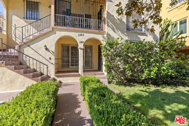 $3,700 | 1141 South Shenandoah Street, Los Angeles, CA 90035