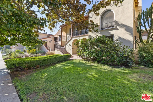 $3,700 | 1141 South Shenandoah Street, Los Angeles, CA 90035