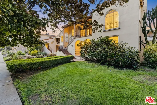 $3,700 | 1141 South Shenandoah Street, Los Angeles, CA 90035