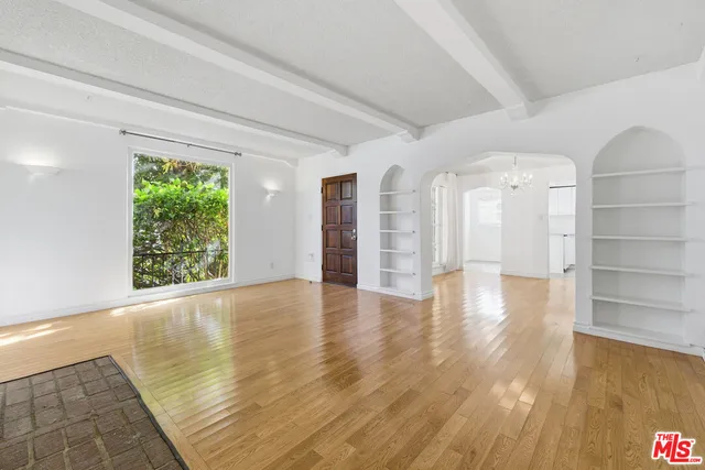 $3,700 | 1141 South Shenandoah Street, Los Angeles, CA 90035