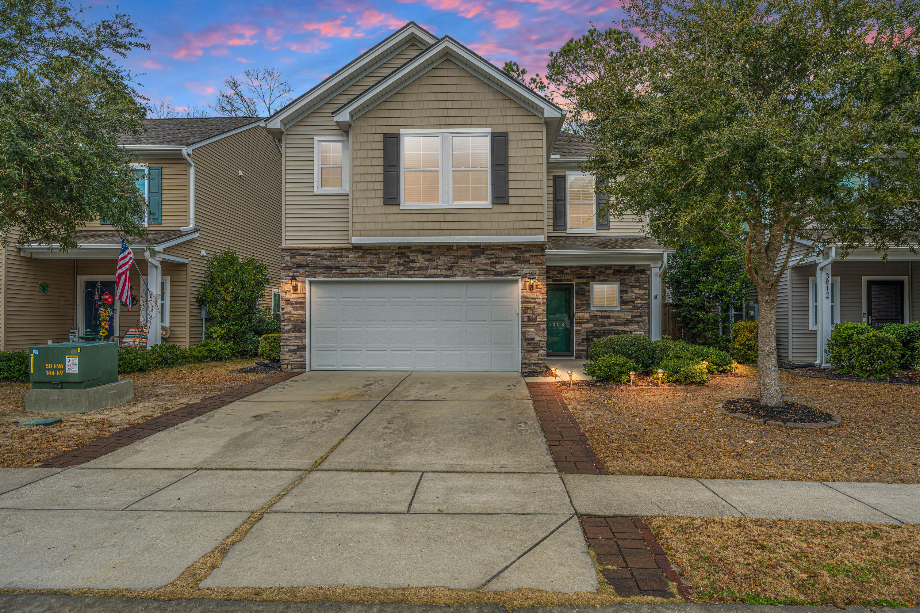 3808TupeloBranchRow001