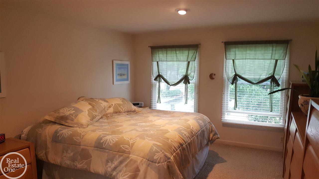 778 Leinster Road Rochester Hills, MI 48309 - Photo 30 of 33