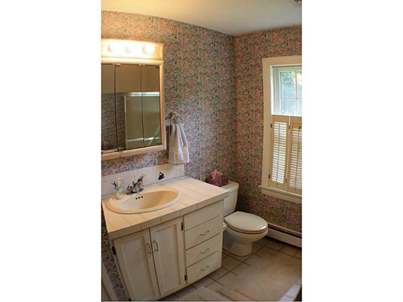 73 East Cundys Point Harpswell, ME 04079 - Photo 19 of 35 Bathroom.