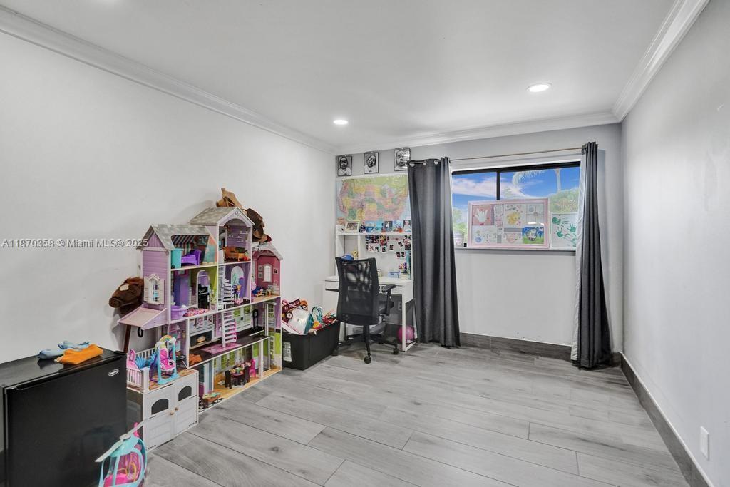 900 Crystal Lake Drive, Unit 2B Deerfield Beach, FL 33073 - Photo 15 of 41