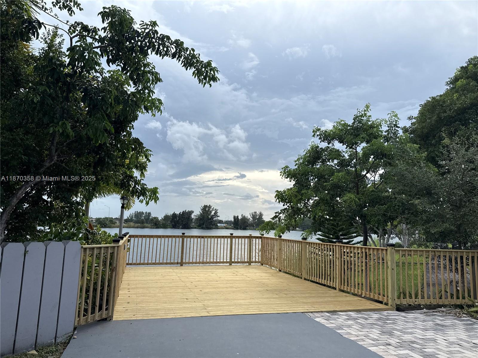 900 Crystal Lake Drive, Unit 2B Deerfield Beach, FL 33073 - Photo 36 of 41 a view of a terrace