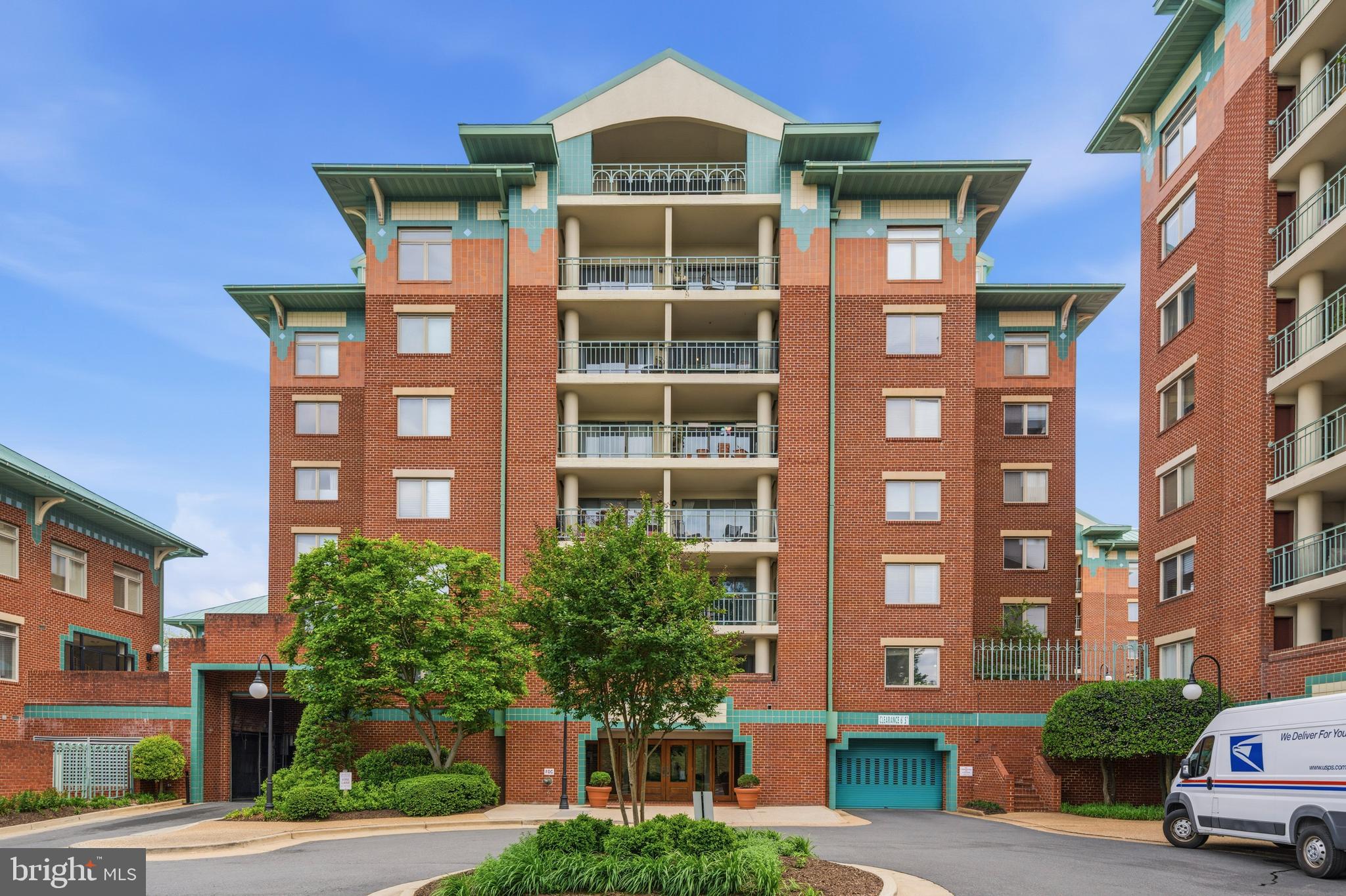 545 East Braddock Road, Unit 304 Alexandria, VA 22314 - Photo 2 of 28 Gallery Image 2