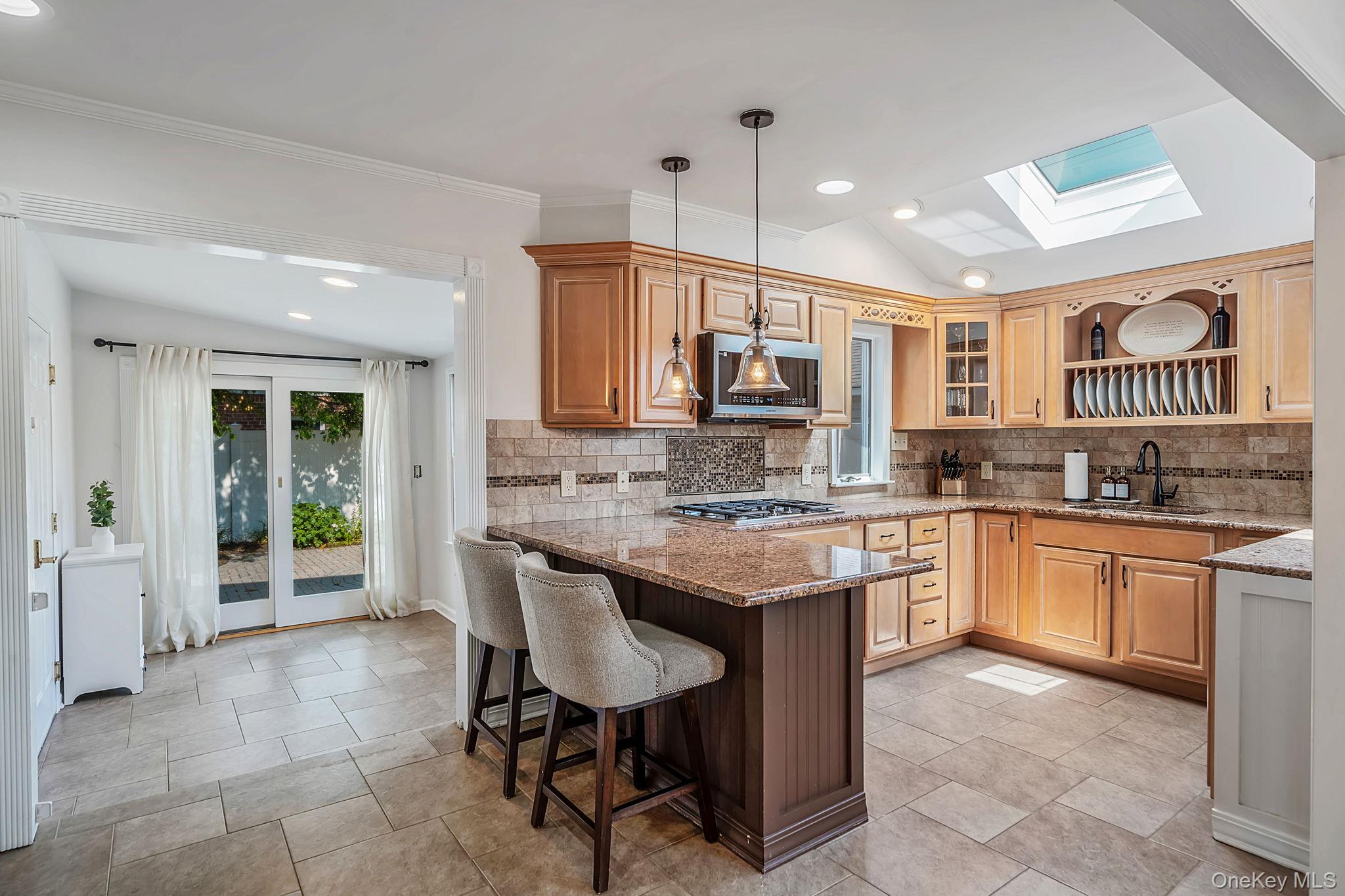 3438 Ella Road Wantagh, NY 11793 - Photo 7 of 20