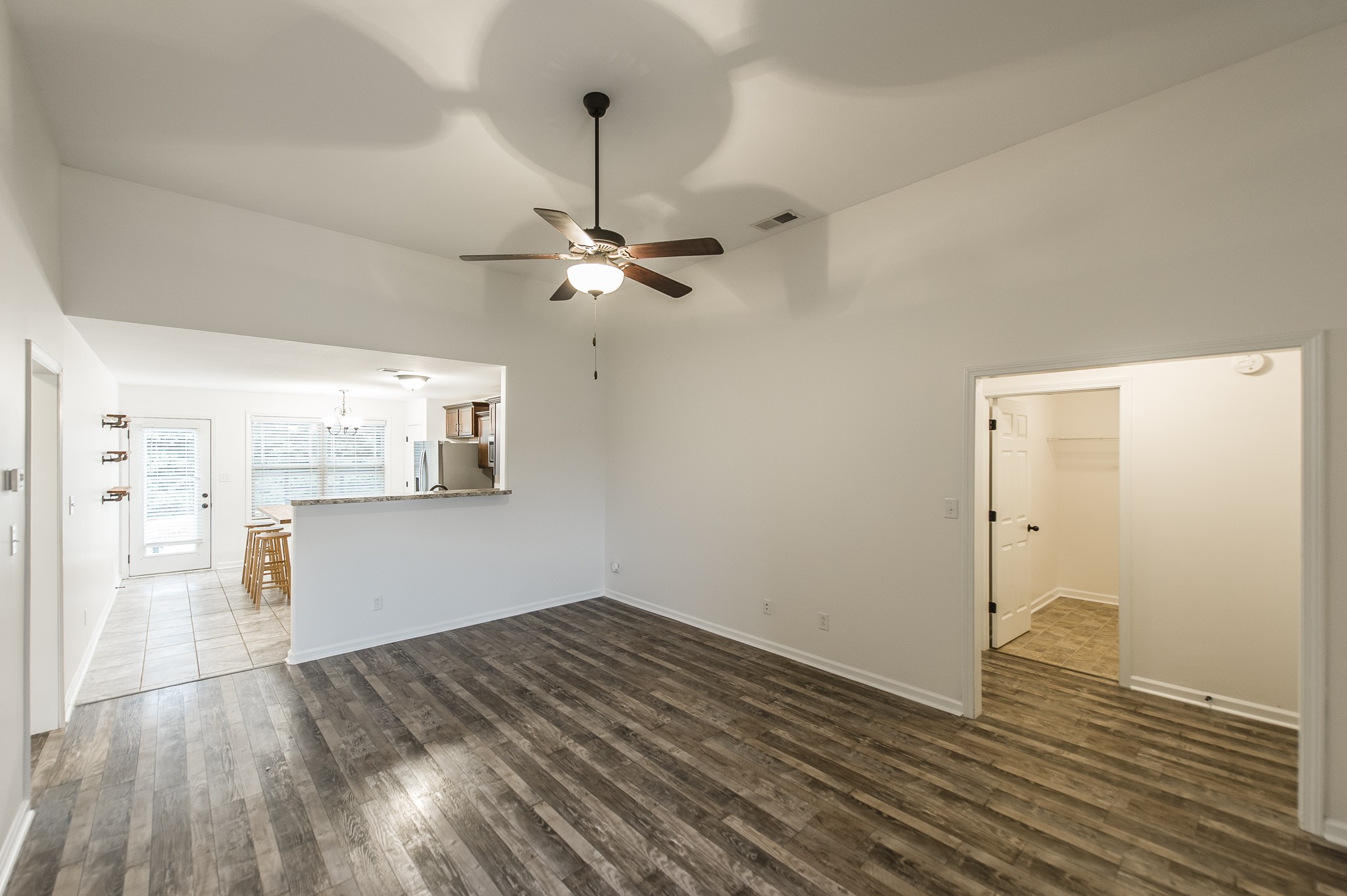 258 Hillview Way Springfield, TN 37172 - Photo 4 of 32 Gallery Image 4