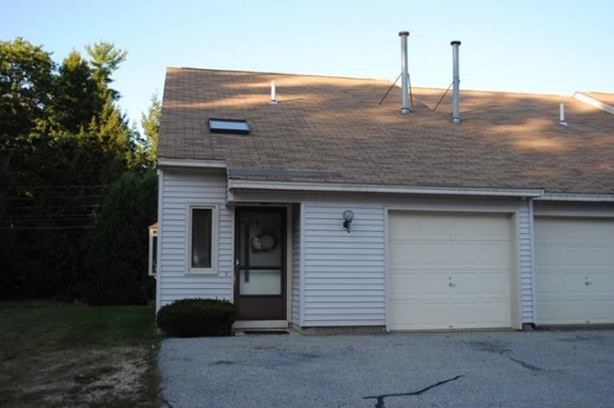 1 Bramber II, Unit 2 Rochester, NH 03867 - Photo 1 of 10